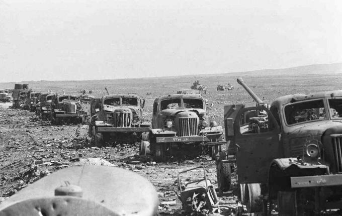 - تدمير قافلة سورية على مرتفعات الجولان 1973.