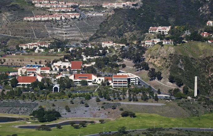منظر جوي لحرم جامعة بيبردين ، ماليبو ، كاليفورنيا