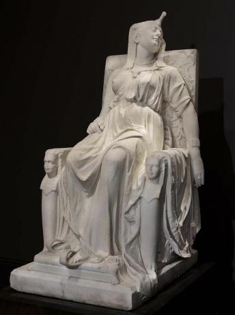 أشهر تماثيل إدمونيا لويس: 