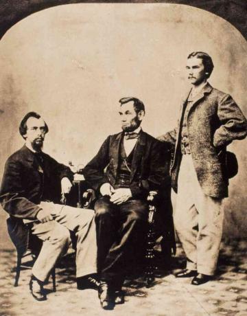 الرئيس لينكولن ، جون جي. نيكولاي وجون هاي